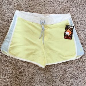 Raya sun yellow  juniors L board shorts 3” inseam